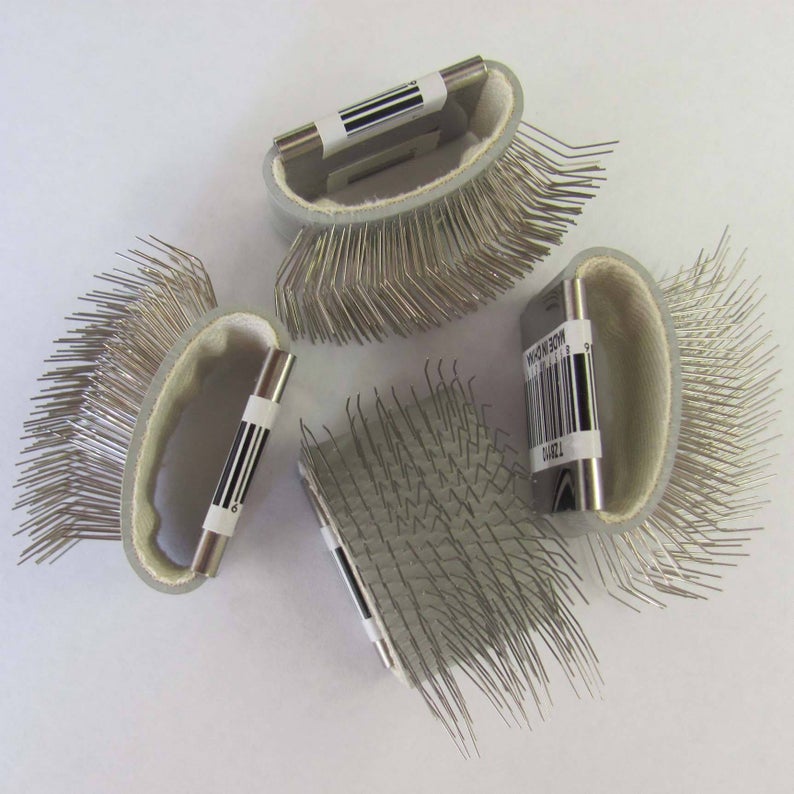 Other Supplies :: Fingertip Brush and Doll Hair Brush :: Fingertip